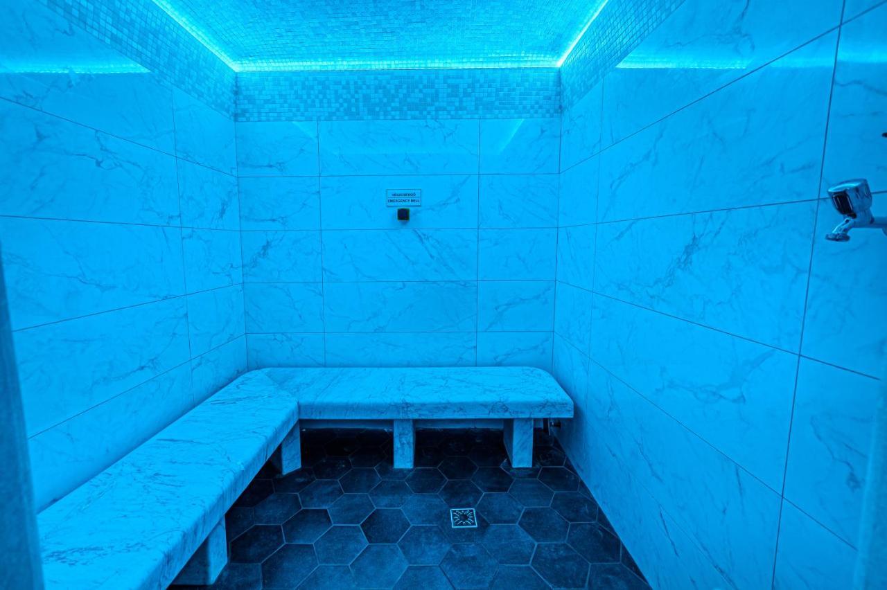 Holiday Club Apartman Hotel Хевиз Экстерьер фото
