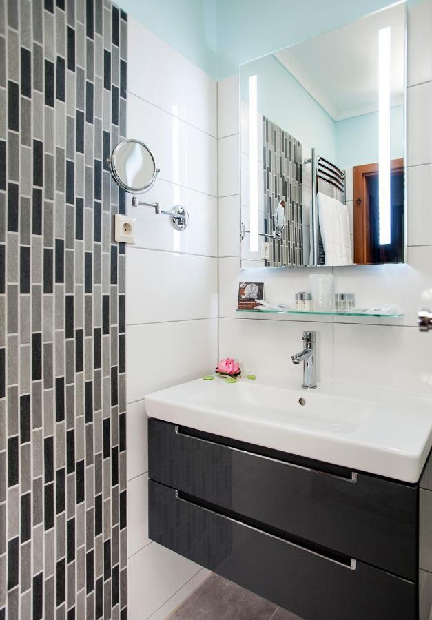 Holiday Club Apartman Hotel Хевиз Экстерьер фото